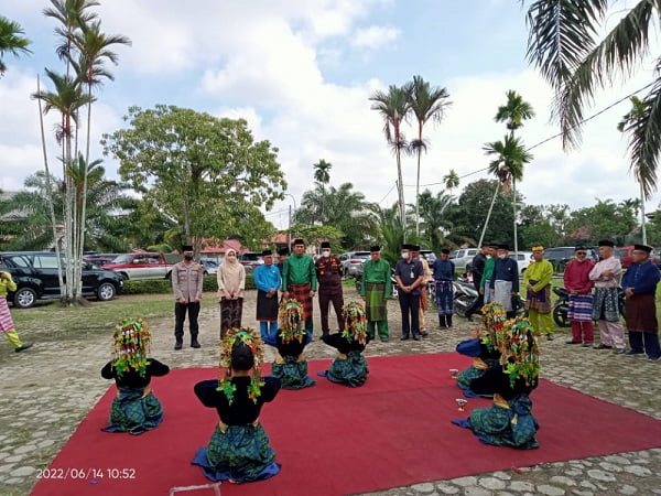 Bupati Batanghari M. Fadhil Arief membuka kegiatan Workshop lembaga adat