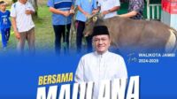 dr maulana salurkan 40 kambing dan 20 sapi kurban ke warga di hari raya idul adha